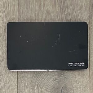 Make Up For Ever Magnetized Customizable Makeup Palette, Large, Black